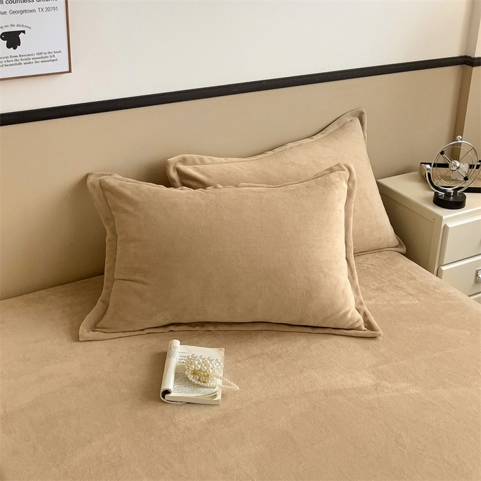 91家纺网 家纺一手货源 找家纺 名兮家居 2025新款高克重加厚纯色牛奶绒床笠床单 素色-班尼咖