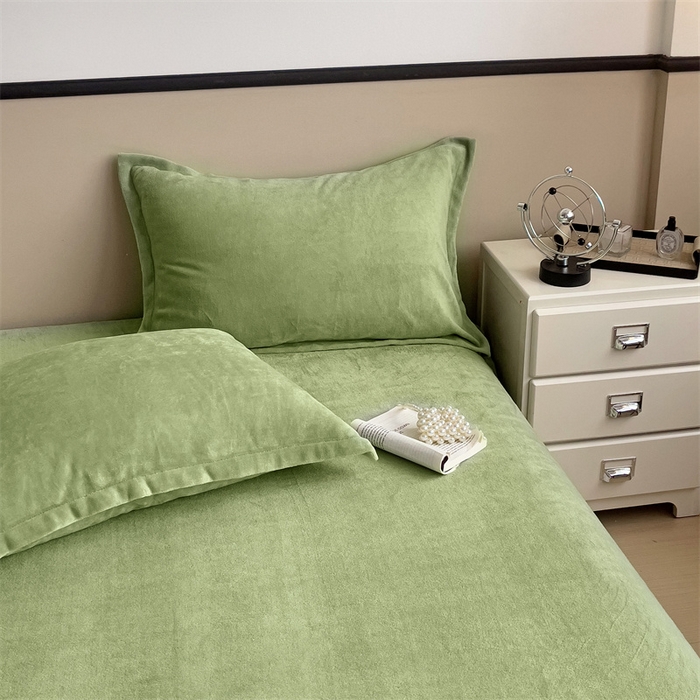 91家纺网 家纺一手货源 找家纺 名兮家居 2025新款高克重加厚纯色牛奶绒床笠床单 素色-果绿