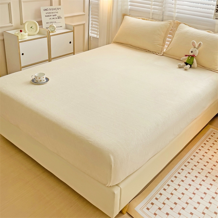 91家纺网 家纺一手货源 找家纺 名兮家居 2025新款高克重加厚纯色牛奶绒床笠床单 素色-米白