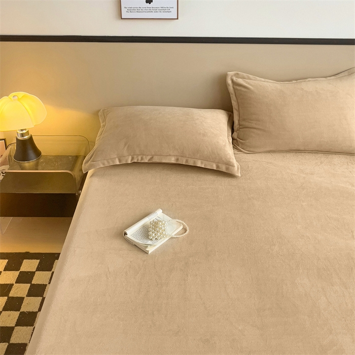 91家纺网 家纺一手货源 找家纺 名兮家居 2025新款高克重加厚纯色牛奶绒床笠床单 素色-班尼咖