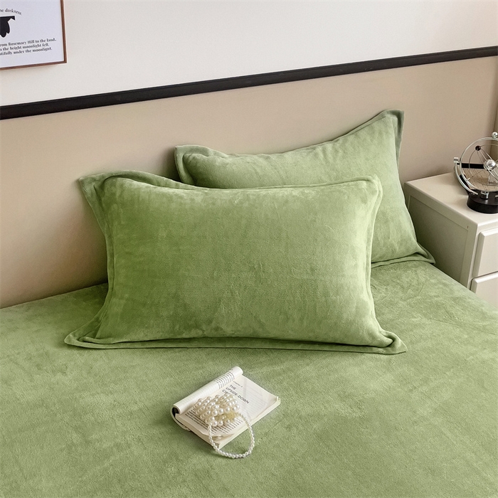 91家纺网 家纺一手货源 找家纺 名兮家居 2025新款高克重加厚纯色牛奶绒床笠床单 素色-果绿