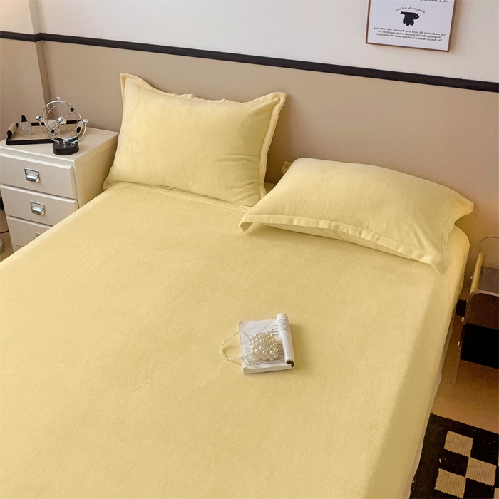 91家纺网 家纺一手货源 找家纺 名兮家居 2025新款高克重加厚纯色牛奶绒床笠床单 素色-米月黄
