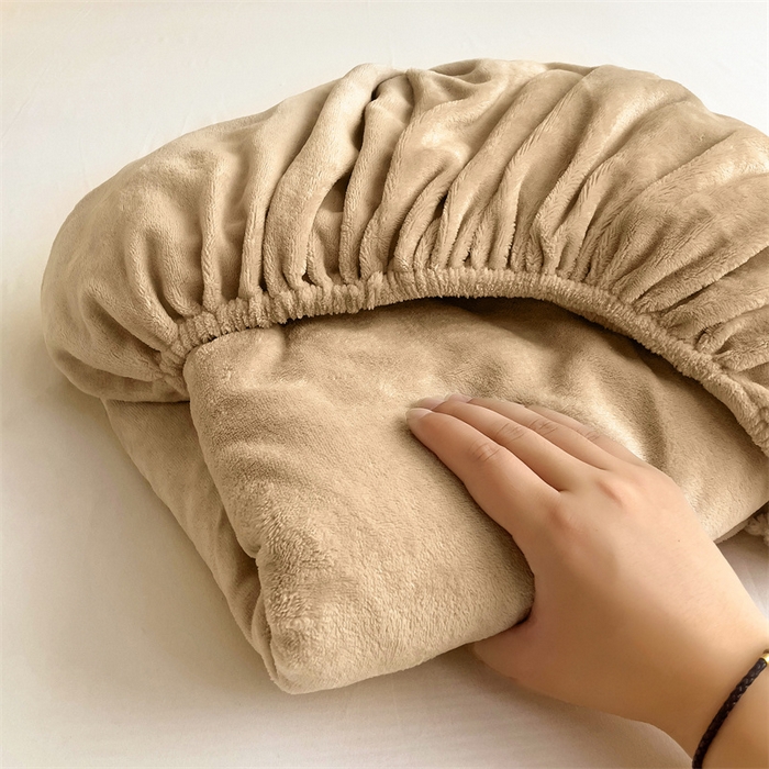 91家纺网 家纺一手货源 找家纺 名兮家居 2025新款高克重加厚纯色牛奶绒床笠床单 素色-班尼咖