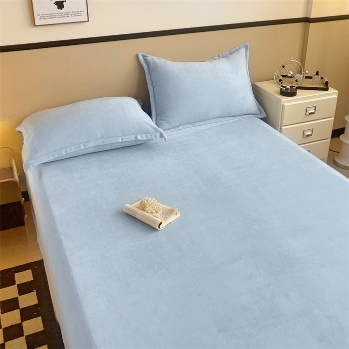 91家纺网 家纺一手货源 找家纺 名兮家居 2025新款高克重加厚纯色牛奶绒床笠床单 素色-水蓝