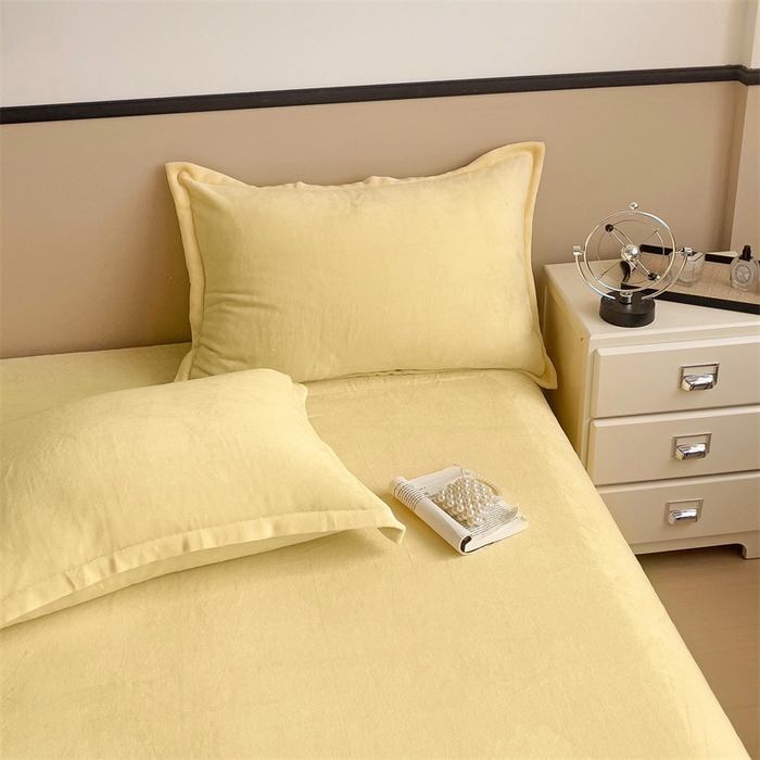 91家纺网 家纺一手货源 找家纺 名兮家居 2025新款高克重加厚纯色牛奶绒床笠床单 素色-米月黄
