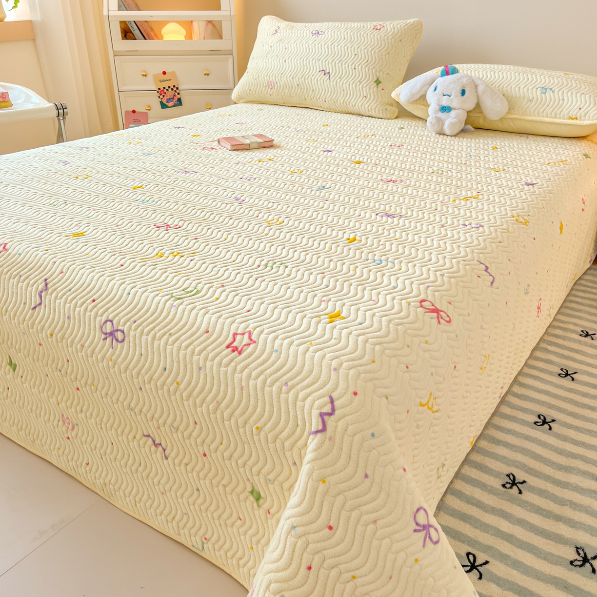 91家纺网 家纺一手货源 找家纺 酱子 2025新款牛奶绒印花床盖四季通用 床盖-星彩梦