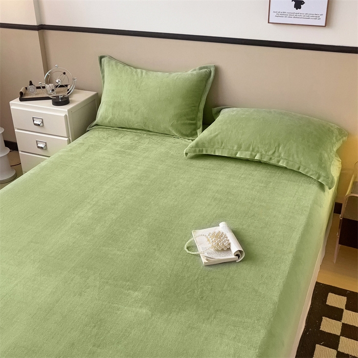 91家纺网 家纺一手货源 找家纺 名兮家居 2025新款高克重加厚纯色牛奶绒床笠床单 素色-果绿