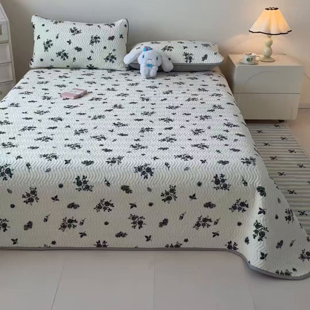 91家纺网 家纺一手货源 找家纺 （总）蓝极人 2025新款牛奶绒印花床盖四季通用