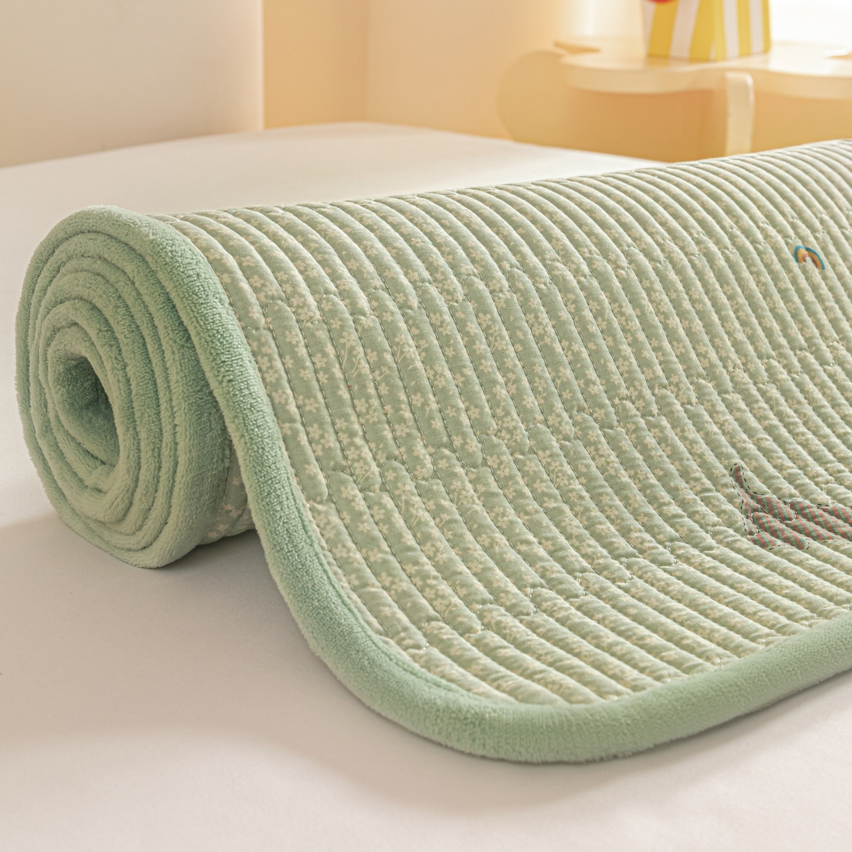 91家纺网 家纺一手货源 找家纺 恒尚居 2025新款全棉牛奶绒床盖四季可用纯棉夹棉床单床褥垫三件套-秋冬款系列一 布丁狗【A纯棉-B牛奶绒】