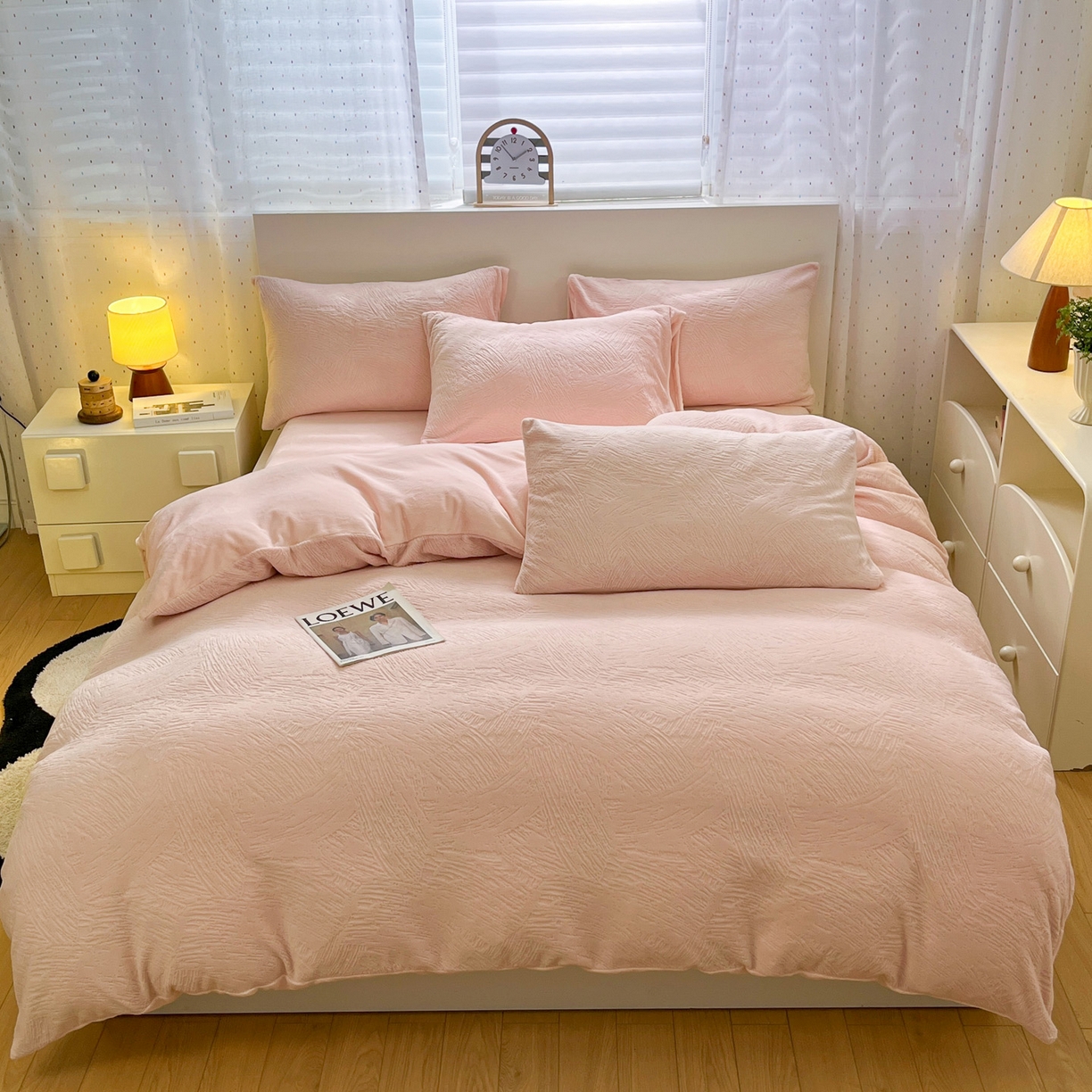 91家纺网 家纺一手货源 找家纺 如一 2025新款3D雕花牛奶绒四件套第三批 肌理纹-粉