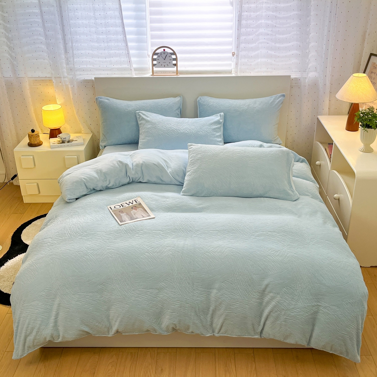 91家纺网 家纺一手货源 找家纺 如一 2025新款3D雕花牛奶绒四件套第三批 肌理纹-蓝