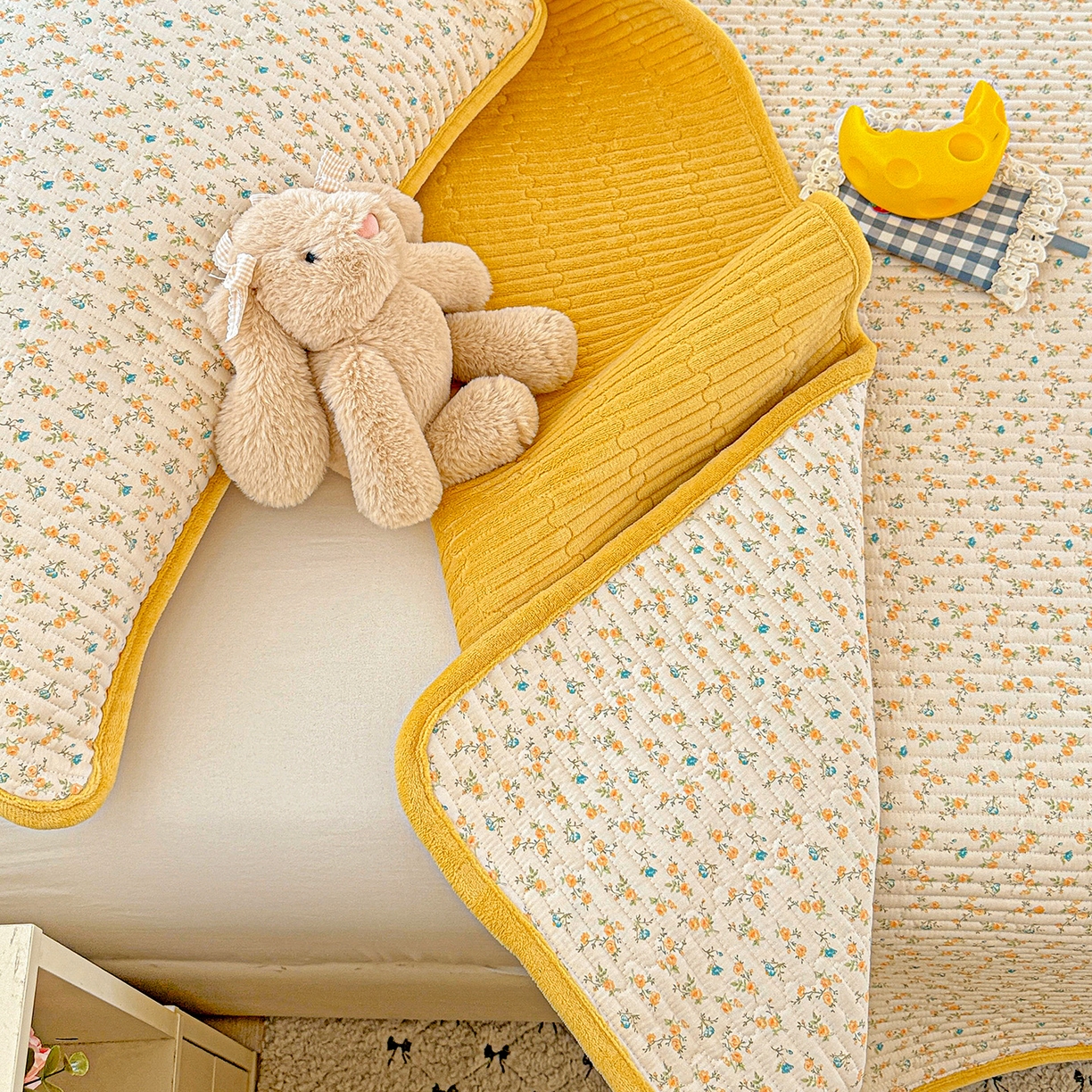 91家纺网 家纺一手货源 找家纺 恒尚居 2025新款全棉牛奶绒床盖四季可用纯棉夹棉床单床褥垫三件套-秋冬款系列一 悦色【A纯棉-B牛奶绒】