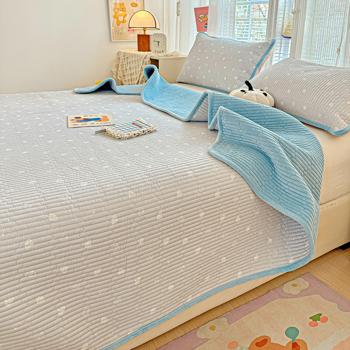 91家纺网 家纺一手货源 找家纺 恒尚居 2025新款全棉牛奶绒床盖四季可用纯棉夹棉床单床褥垫三件套-秋冬款系列一 南瓜点点【A纯棉-B牛奶绒】