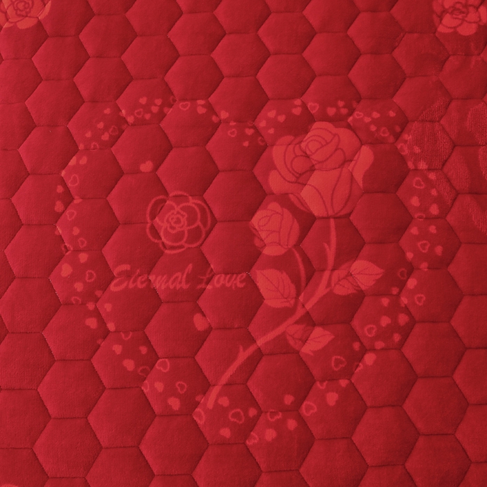 91家纺网 家纺一手货源 找家纺 情煊家纺 2025新款保暖牛奶绒夹棉床笠-花边款 红玫瑰