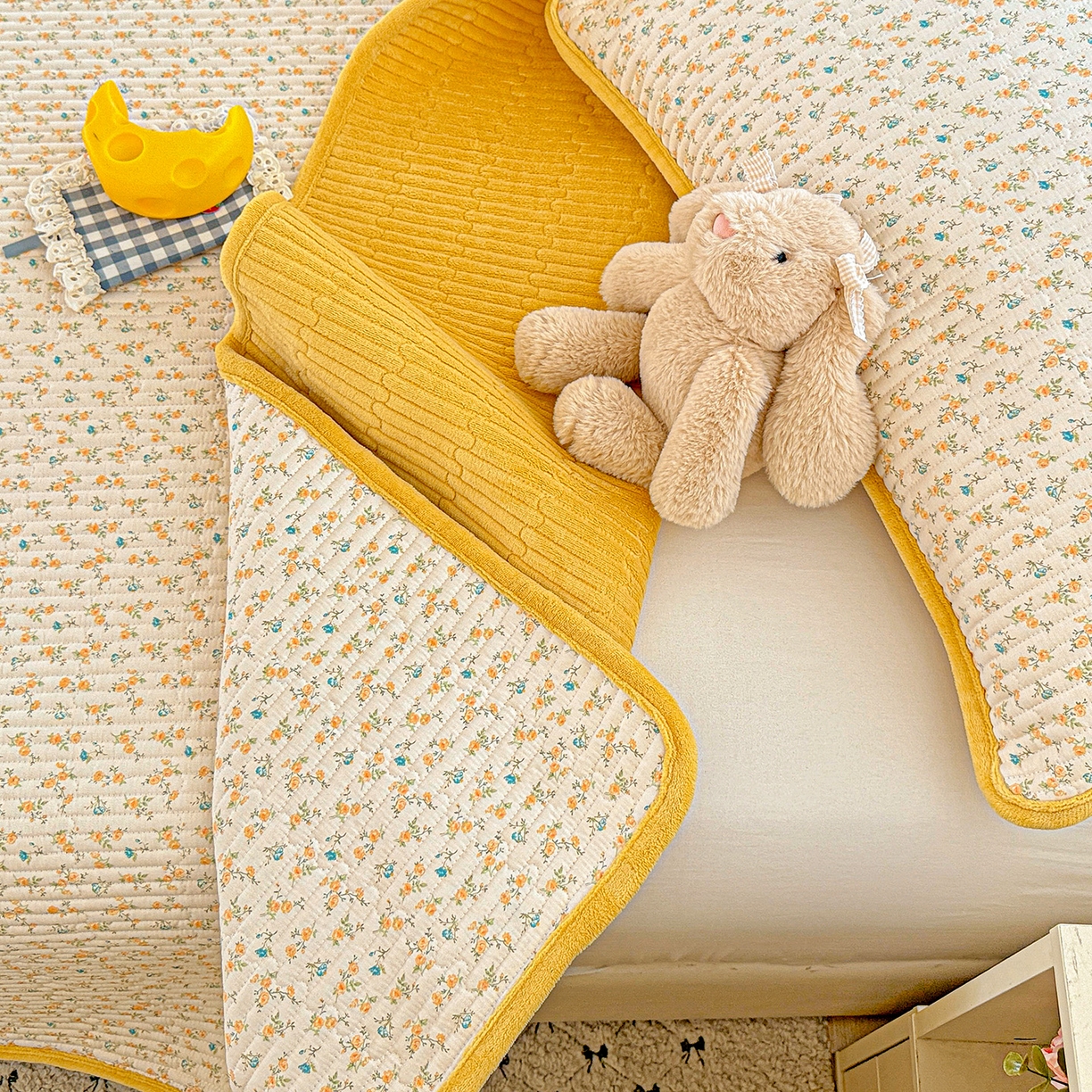 91家纺网 家纺一手货源 找家纺 恒尚居 2025新款全棉牛奶绒床盖四季可用纯棉夹棉床单床褥垫三件套-秋冬款系列一 悦色【A纯棉-B牛奶绒】