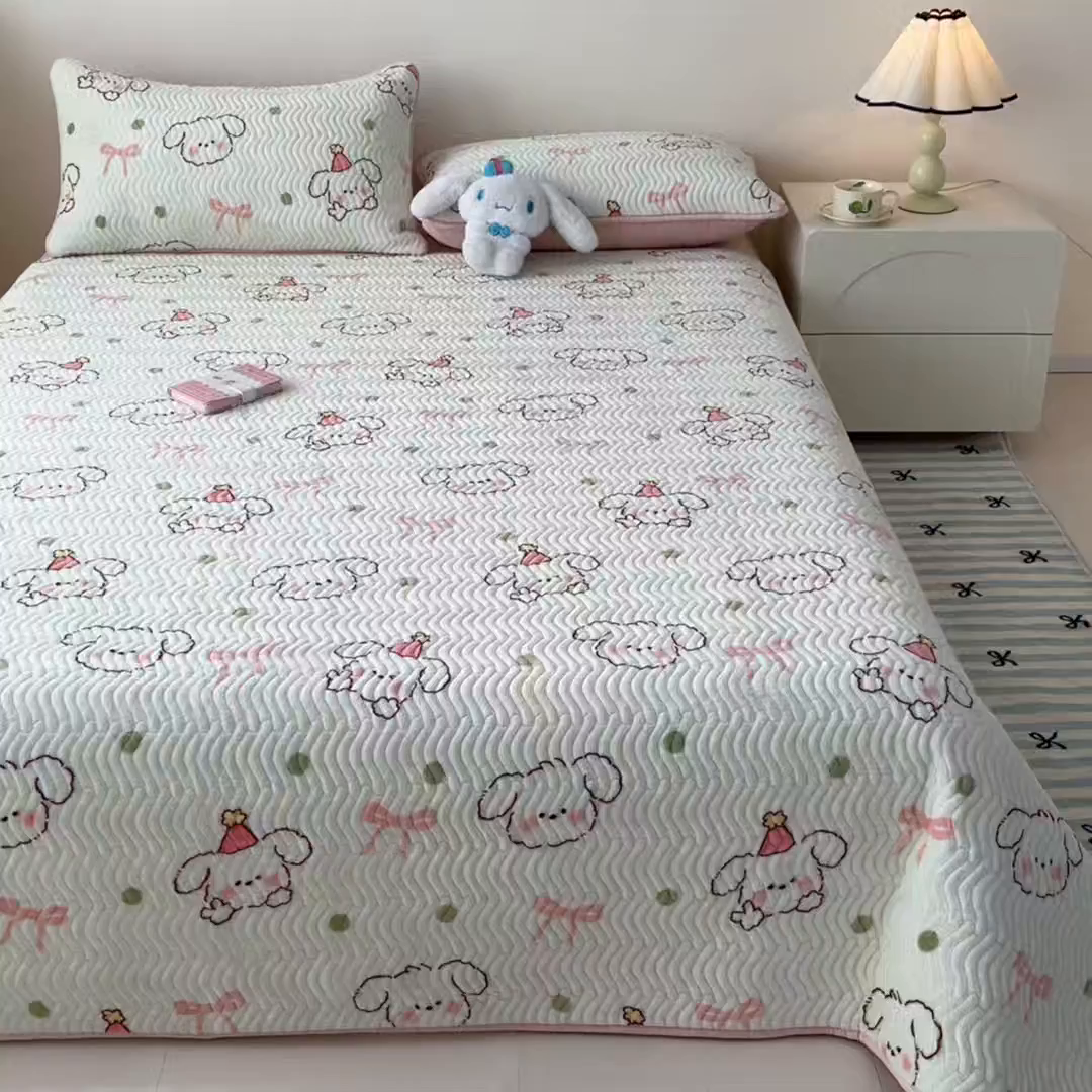 91家纺网 家纺一手货源 找家纺 蓝极人 2025新款牛奶绒印花床盖四季通用 床盖-蝴蝶结狗