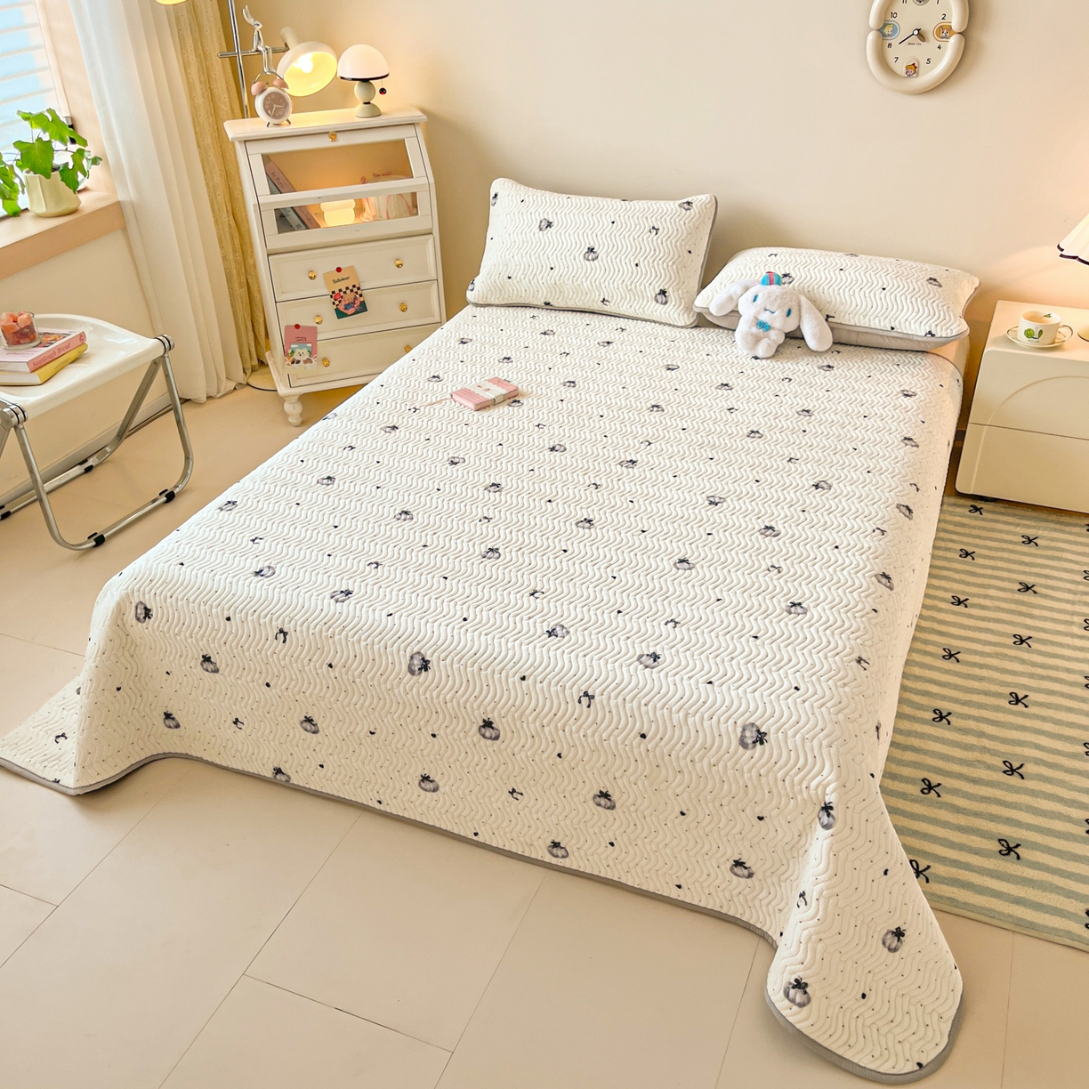 91家纺网 家纺一手货源 找家纺 蓝极人 2025新款牛奶绒印花床盖四季通用 床盖-简韵南瓜