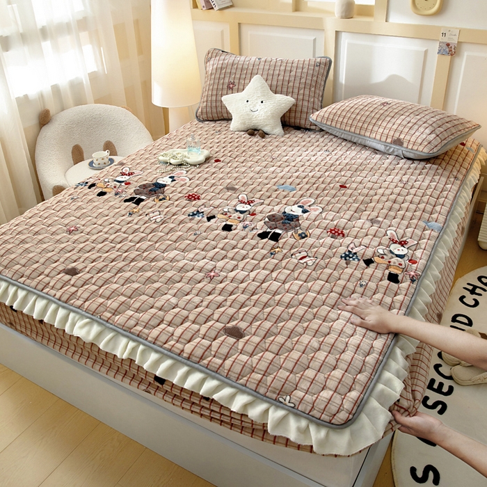 情煊家纺 2025新款保暖牛奶绒夹棉床笠-花边款 蘑菇小兔