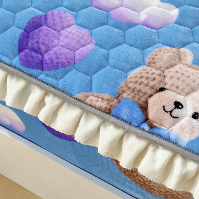 91家纺网 家纺一手货源 找家纺 情煊家纺 2025新款保暖牛奶绒夹棉床笠-花边款 童趣