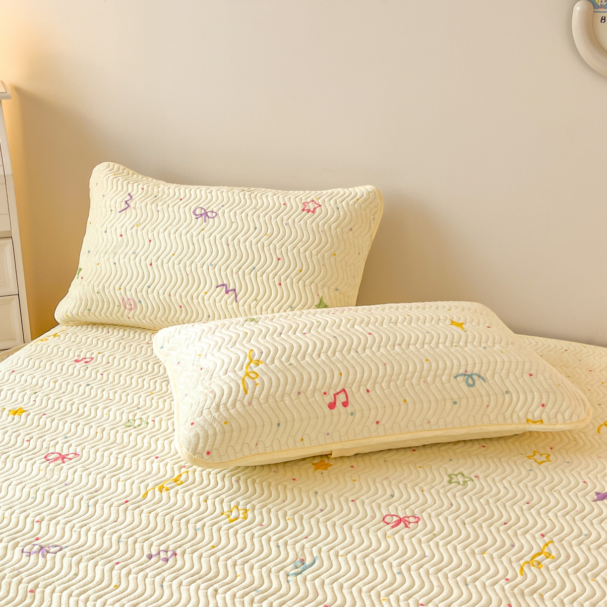 91家纺网 家纺一手货源 找家纺 蓝极人 2025新款牛奶绒印花床盖四季通用 床盖-星彩梦