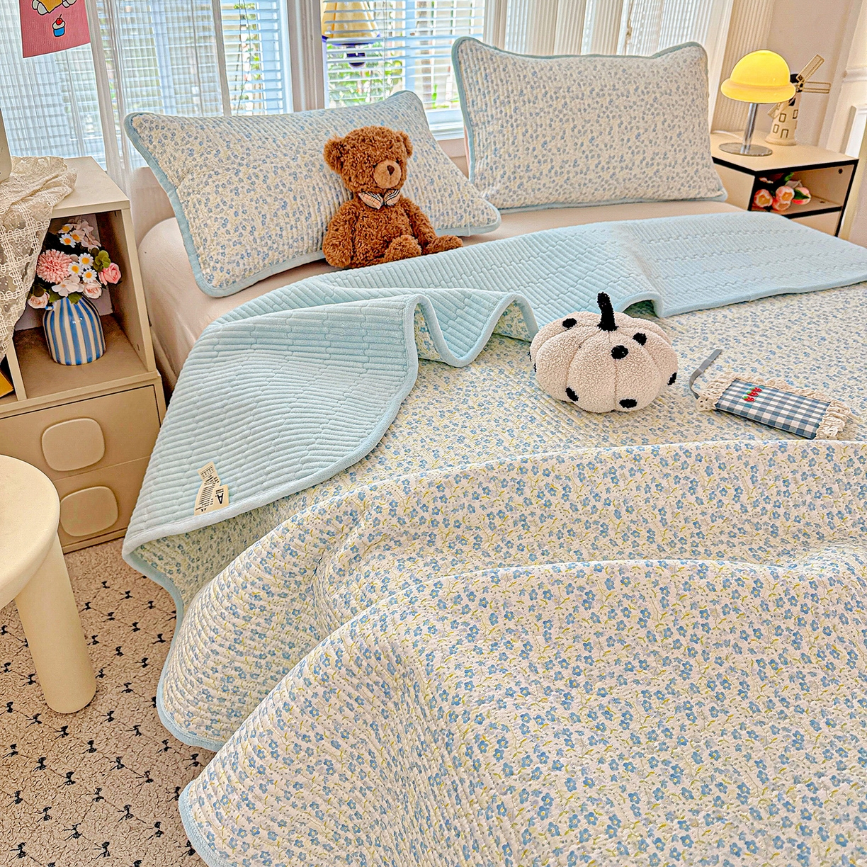 91家纺网 家纺一手货源 找家纺 恒尚居 2025新款全棉牛奶绒床盖四季可用纯棉夹棉床单床褥垫三件套-秋冬款系列一 雪兰【A纯棉-B牛奶绒】