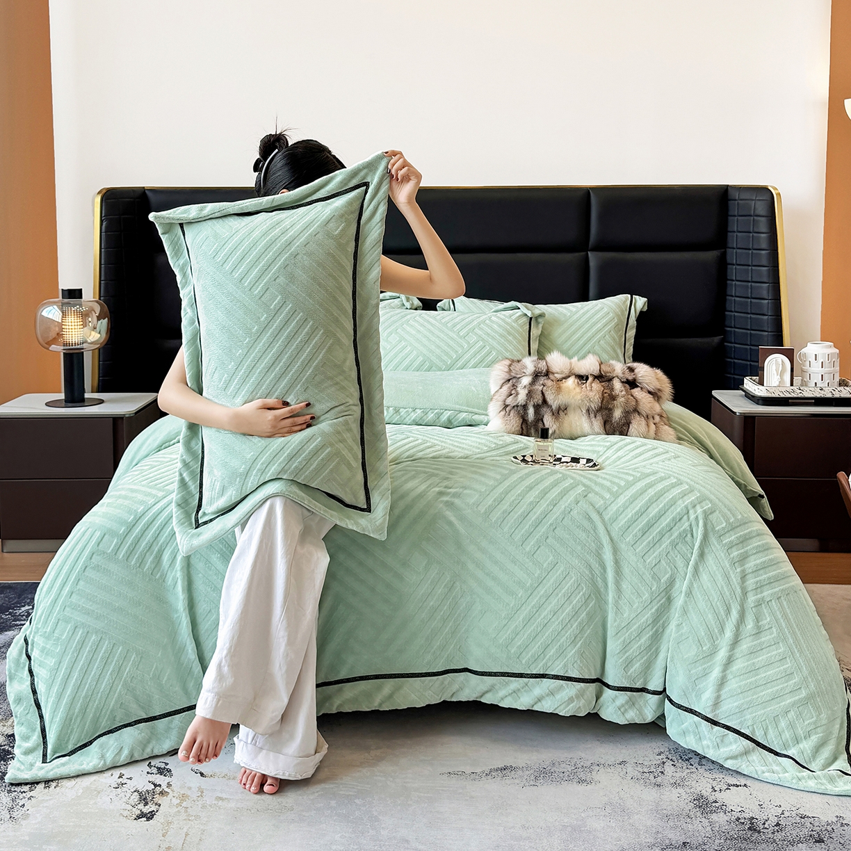 91家纺网 家纺一手货源 找家纺 家居1号家纺 2025新款230克全消光牛奶绒剪花四件套-暖意 暖意-果绿