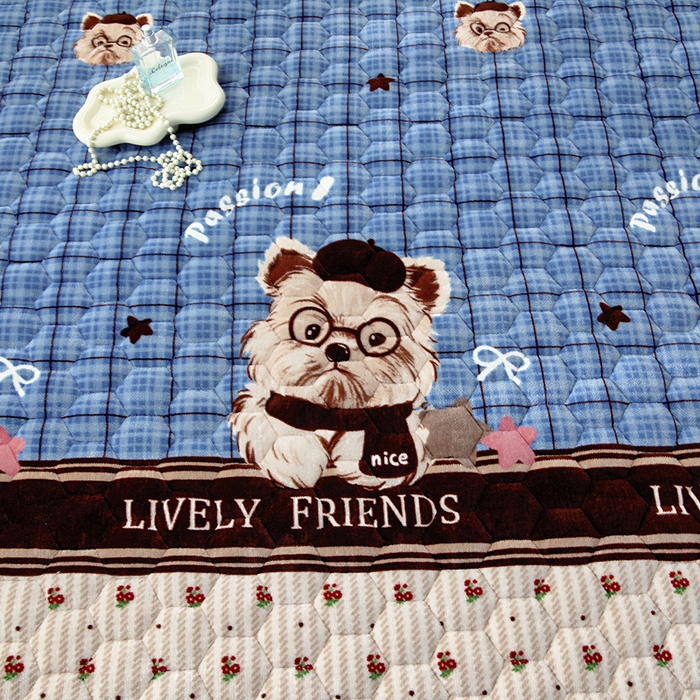 91家纺网 家纺一手货源 找家纺 情煊家纺 2025新款保暖牛奶绒夹棉床笠-花边款 西高地