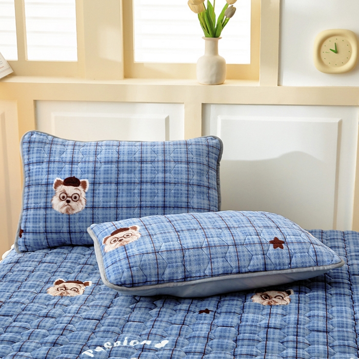 91家纺网 家纺一手货源 找家纺 情煊家纺 2025新款保暖牛奶绒夹棉床笠-花边款 西高地