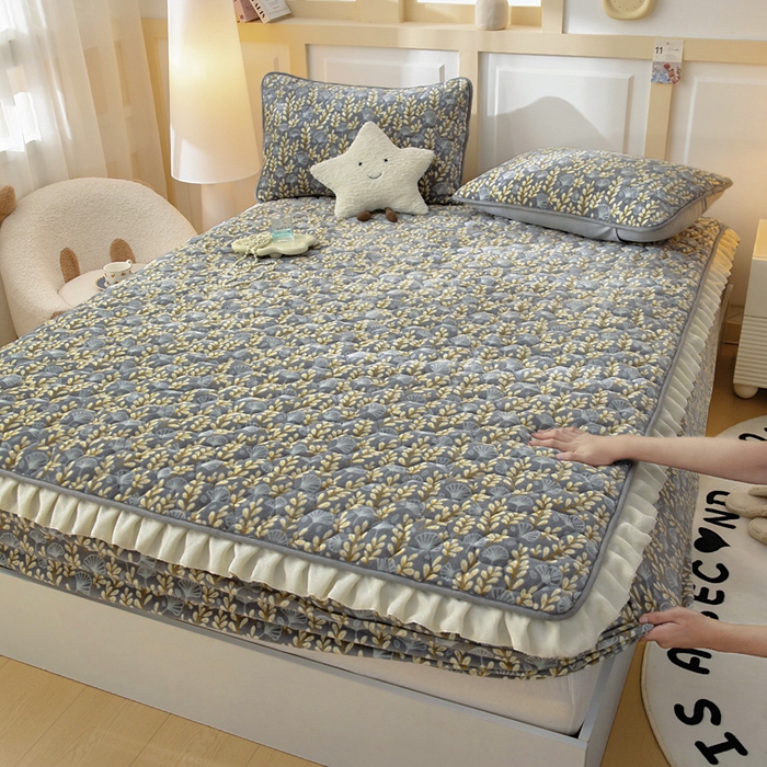 情煊家纺 2025新款保暖牛奶绒夹棉床笠-花边款 银杏叶