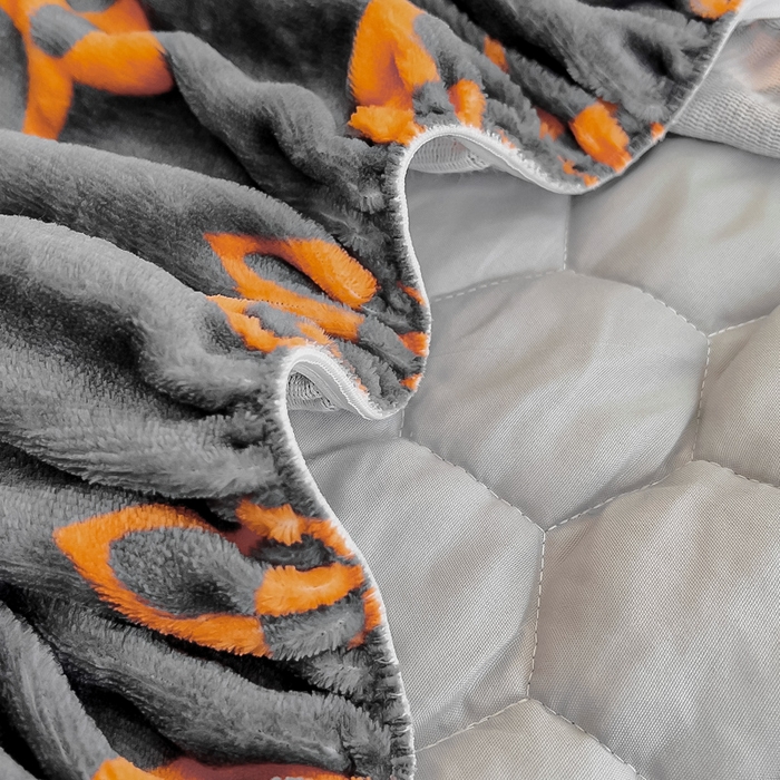 91家纺网 家纺一手货源 找家纺 情煊家纺 2025新款保暖牛奶绒夹棉床笠-花边款 大牌风范