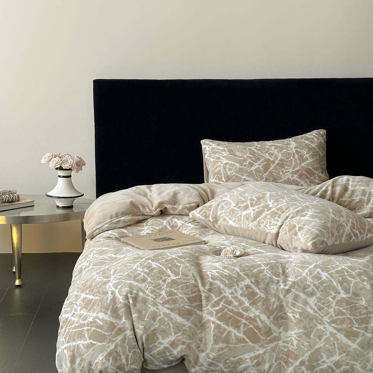 91家纺网 家纺一手货源 找家纺 （总）梦享生活家居 2025新款轻奢牛奶绒四件套系列