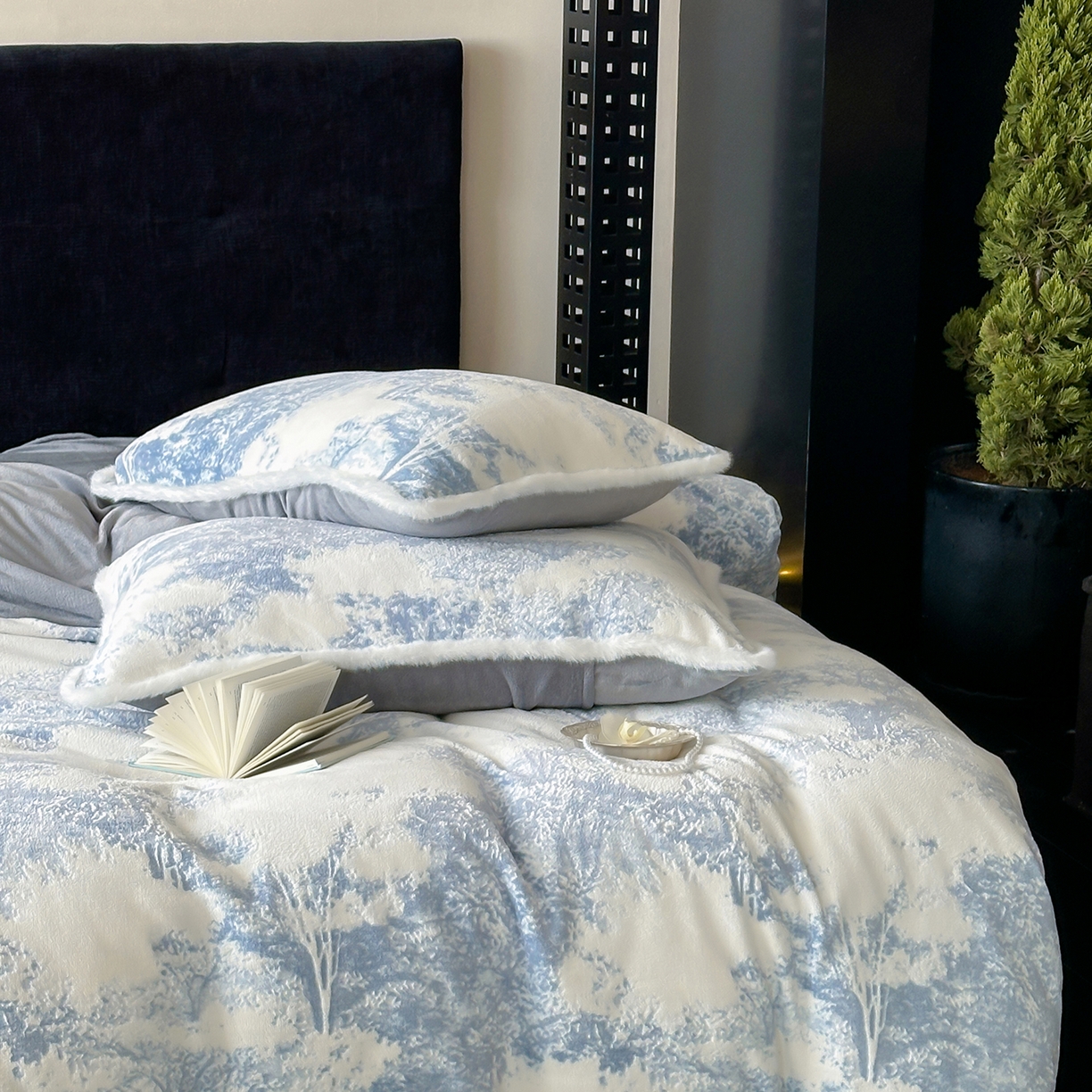 91家纺网 家纺一手货源 找家纺 梦享生活家居 2025新款轻奢牛奶绒四件套系列 莫奈蓝