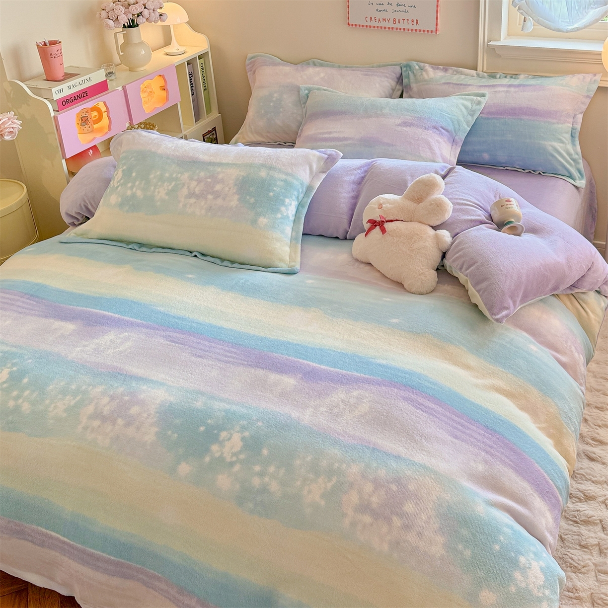 91家纺网 家纺一手货源 找家纺 名兮家居 2025秋冬新款加厚高克重牛奶绒单被套 彩色的梦