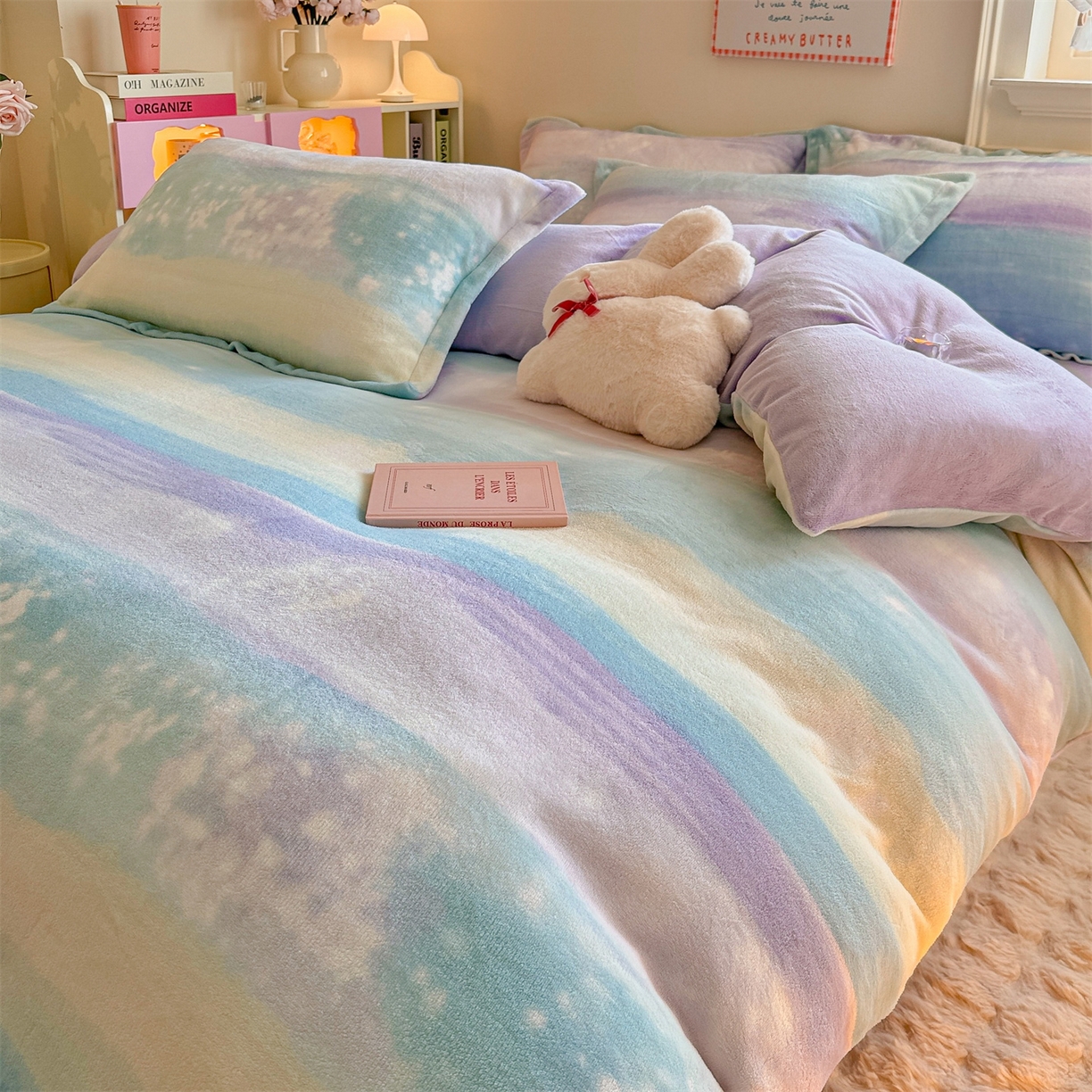 91家纺网 家纺一手货源 找家纺 名兮家居 2025秋冬新款加厚高克重牛奶绒单被套 彩色的梦