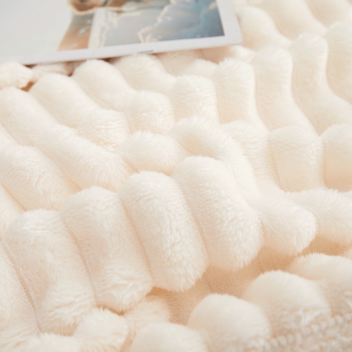 91家纺网 家纺一手货源 找家纺 （总）楼兰公主毛毯专供 2025新款大抽条+羊羔绒绒毯盖毯毯子