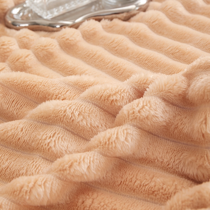 91家纺网 家纺一手货源 找家纺 楼兰公主毛毯专供 2025新款大抽条+羊羔绒绒毯盖毯毯子 单层大抽条绒毯-卡其