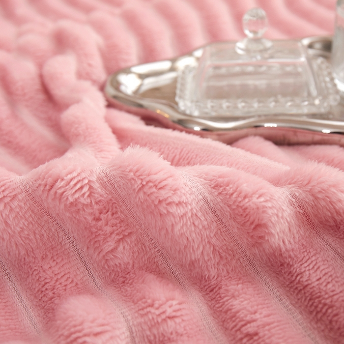 91家纺网 家纺一手货源 找家纺 楼兰公主毛毯专供 2025新款大抽条+羊羔绒绒毯盖毯毯子 单层大抽条绒毯-豆粉