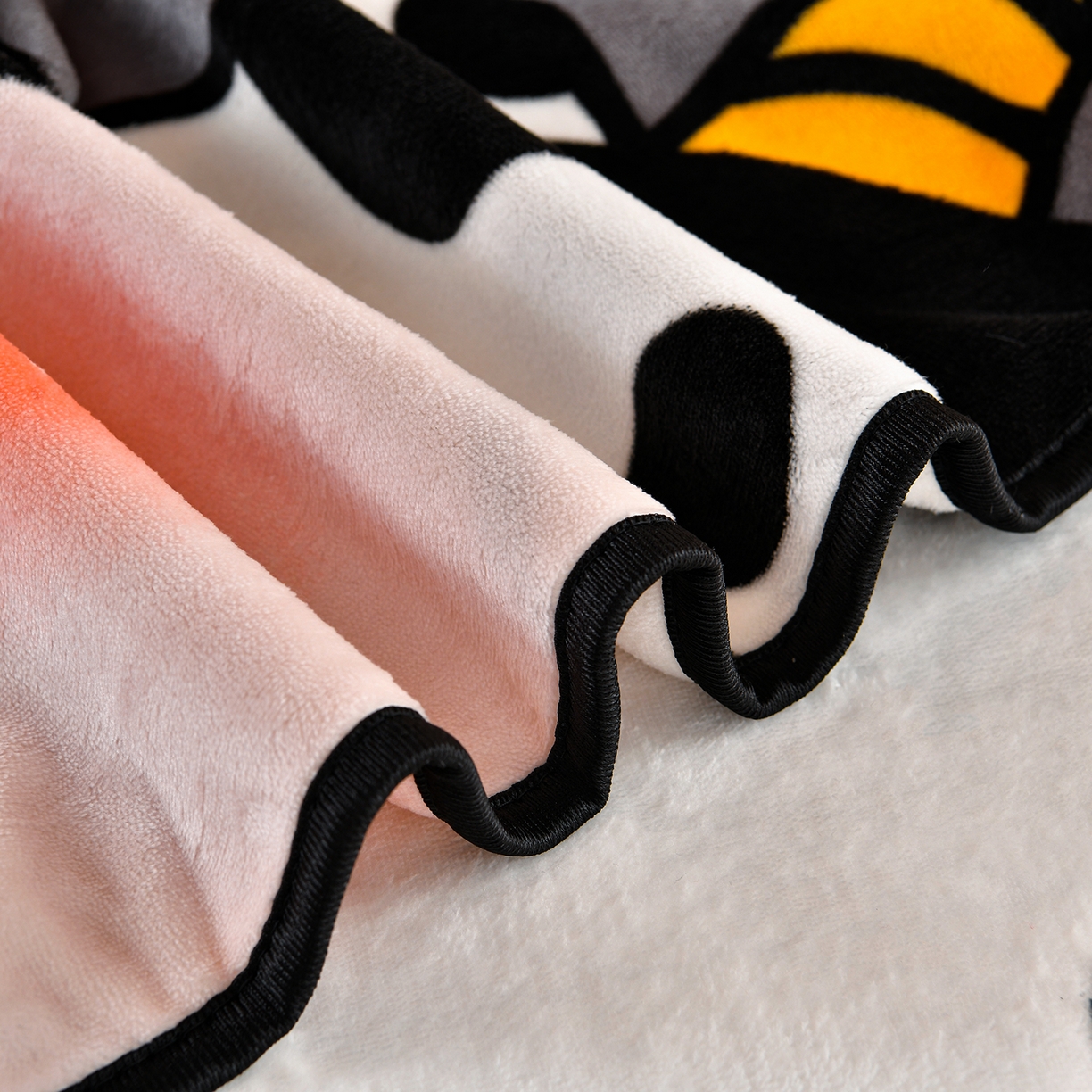 91家纺网 家纺一手货源 找家纺 硕喜 2025新款学生宿舍床系列牛奶绒学生三件套 奶牛