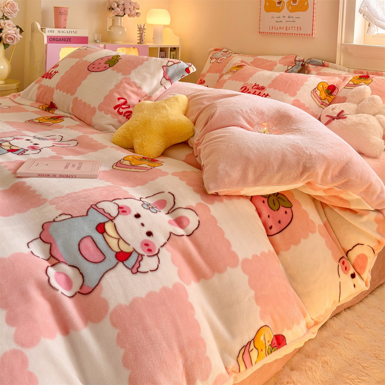 91家纺网 家纺一手货源 找家纺 名兮家居 2025秋冬新款加厚高克重牛奶绒单被套 格子兔