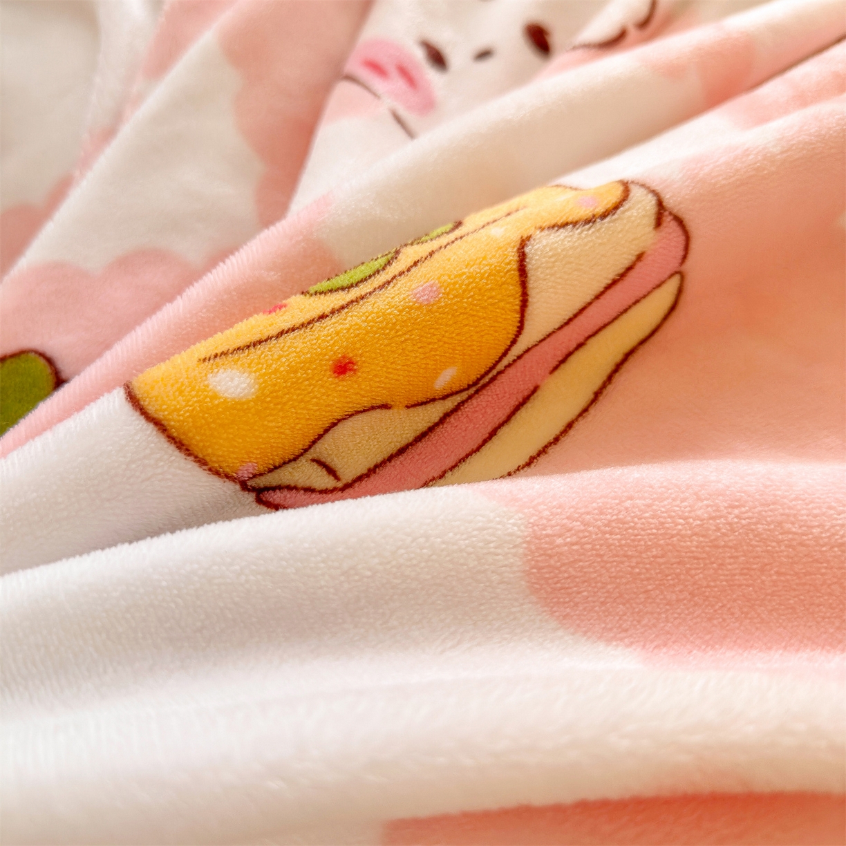 91家纺网 家纺一手货源 找家纺 名兮家居 2025秋冬新款加厚高克重牛奶绒单被套 格子兔