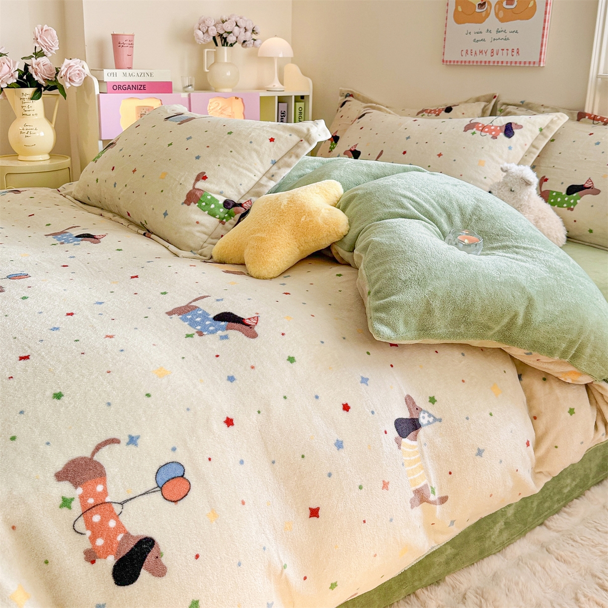 91家纺网 家纺一手货源 找家纺 名兮家居 2025秋冬新款加厚高克重牛奶绒单被套 腊肠狗