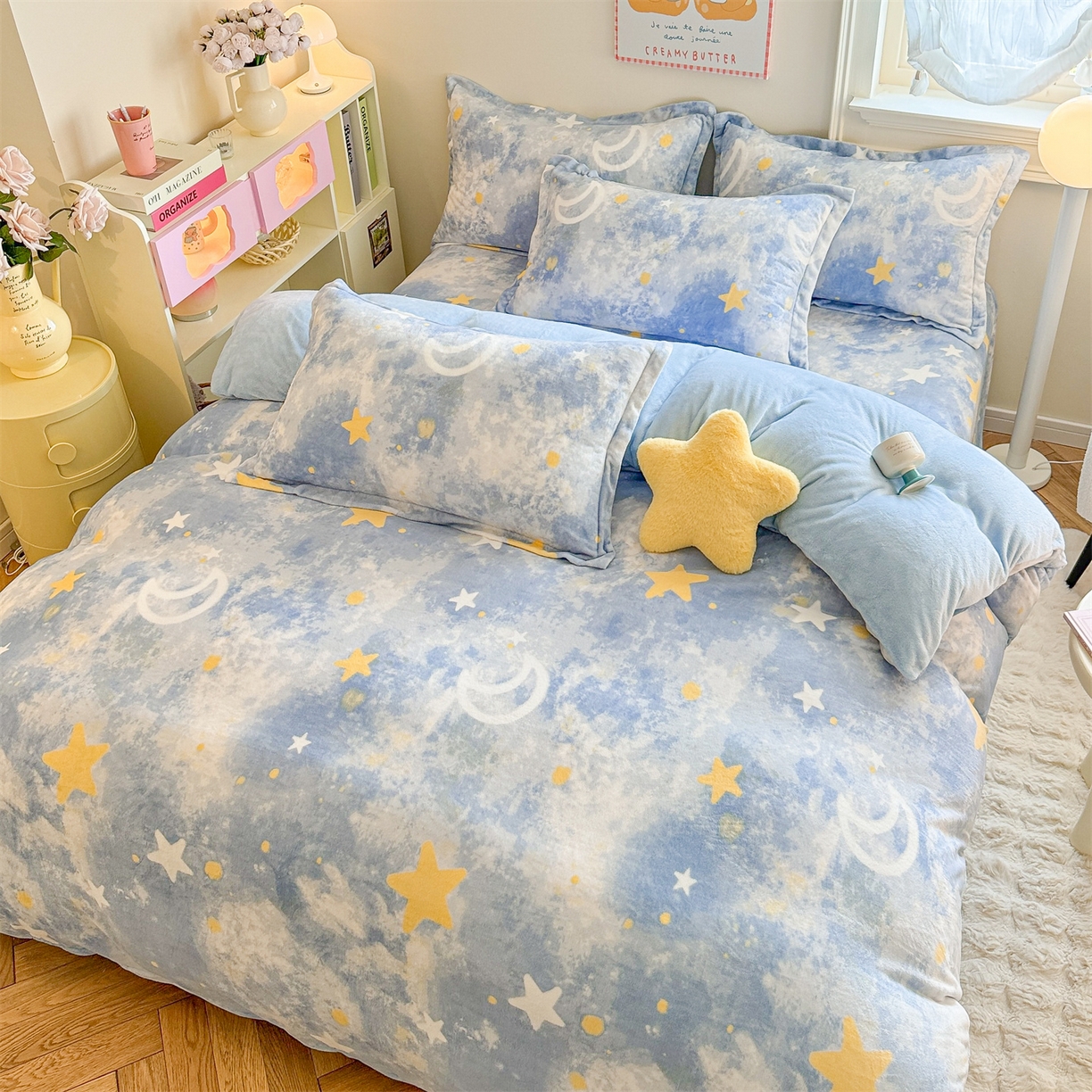 91家纺网 家纺一手货源 找家纺 名兮家居 2025秋冬新款加厚高克重牛奶绒单被套 满天星