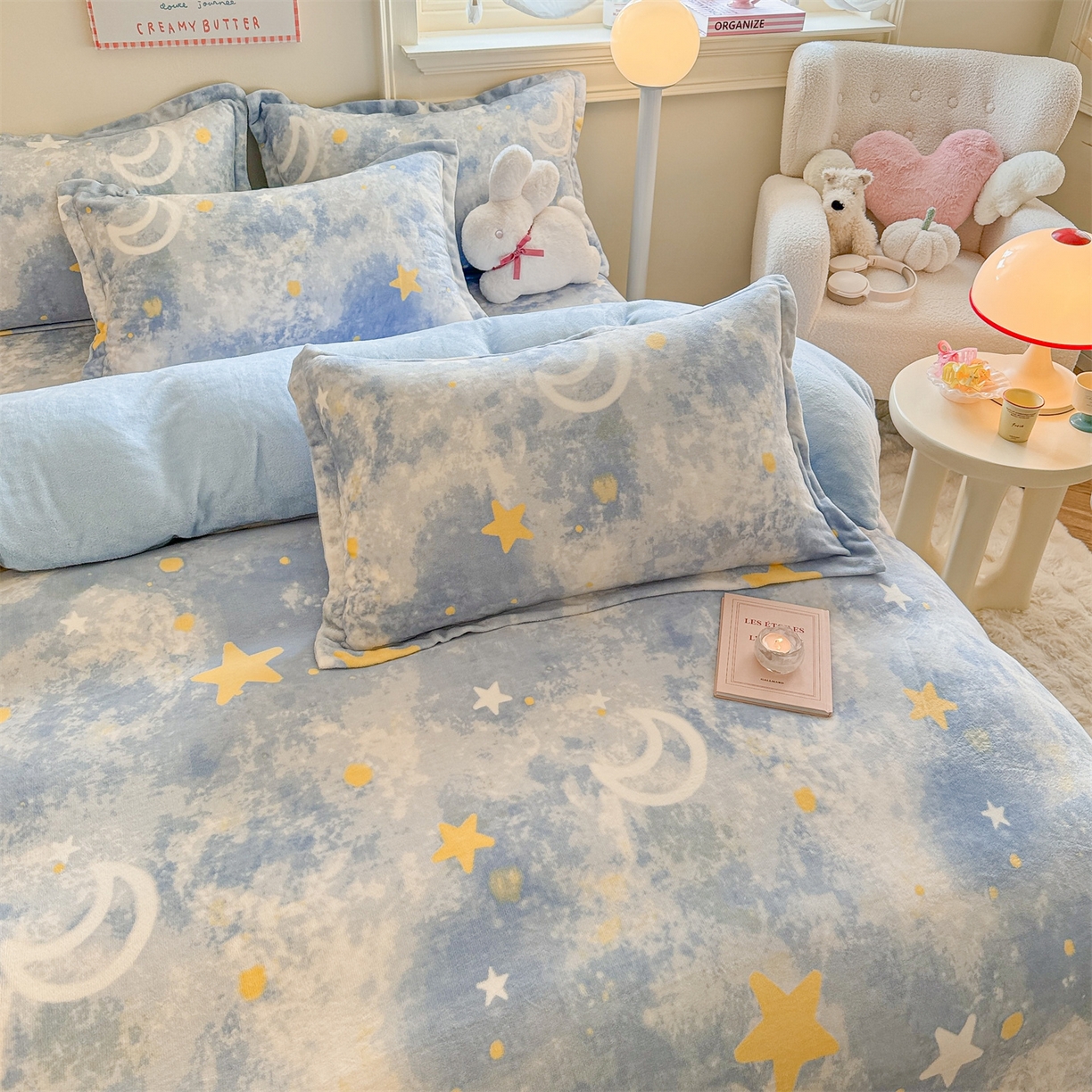 91家纺网 家纺一手货源 找家纺 名兮家居 2025秋冬新款加厚高克重牛奶绒单被套 满天星