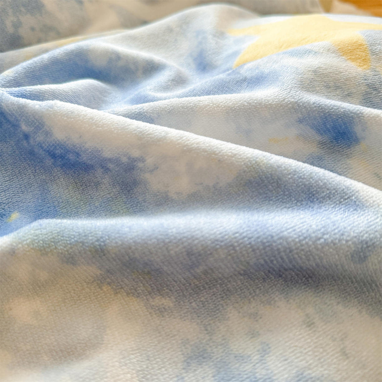 91家纺网 家纺一手货源 找家纺 名兮家居 2025秋冬新款加厚高克重牛奶绒单被套 满天星