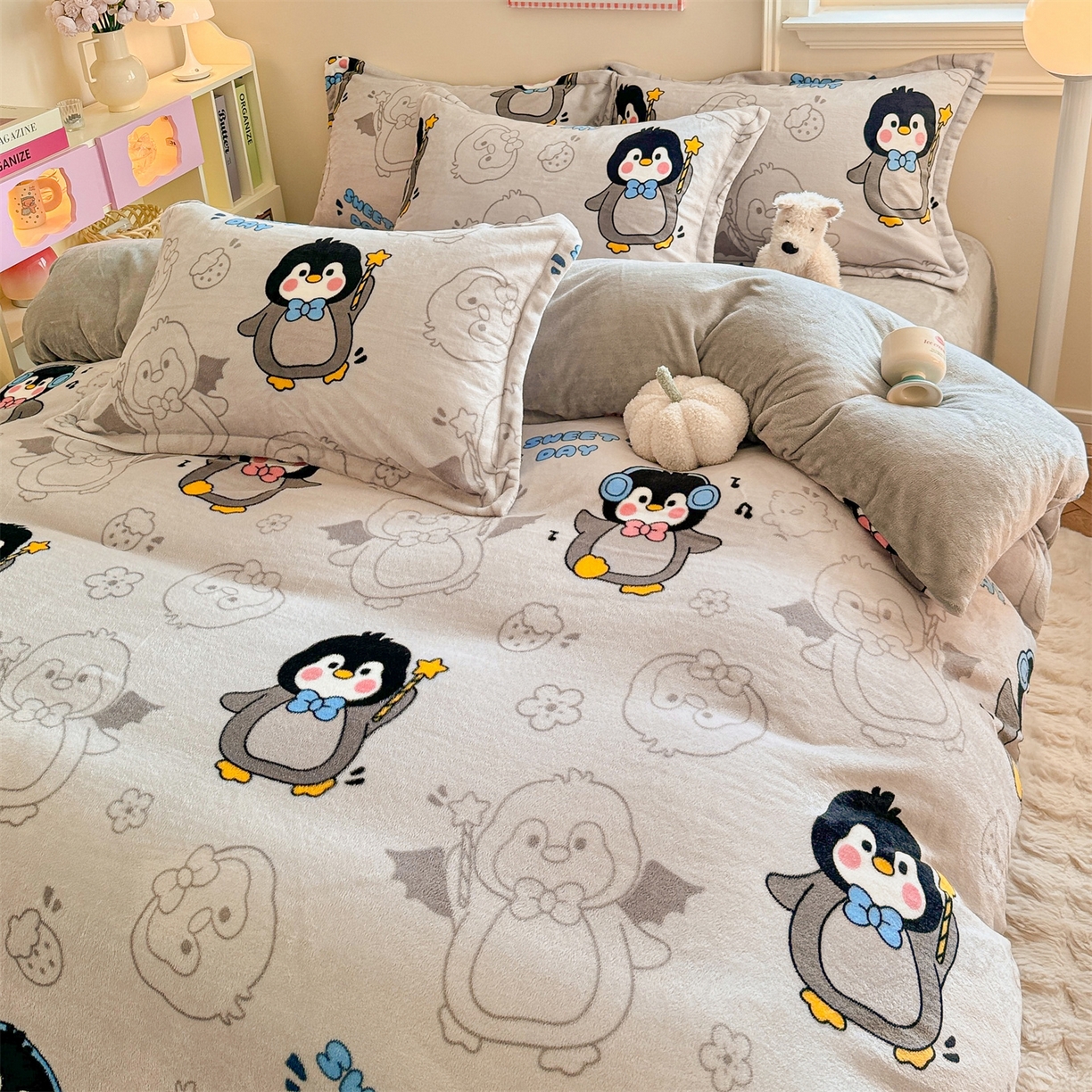 91家纺网 家纺一手货源 找家纺 名兮家居 2025秋冬新款加厚高克重牛奶绒单被套 企鹅宝宝