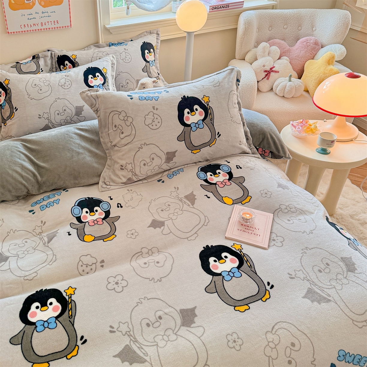 91家纺网 家纺一手货源 找家纺 名兮家居 2025秋冬新款加厚高克重牛奶绒单被套 企鹅宝宝