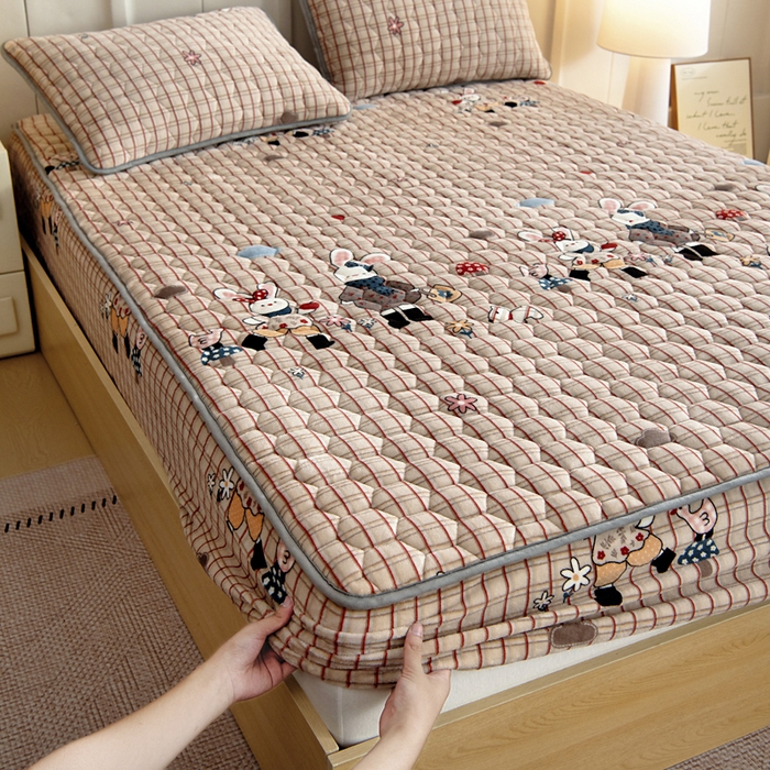 91家纺网 家纺一手货源 找家纺 （总）情煊家纺 2025新款保暖牛奶绒夹棉床笠-床笠款