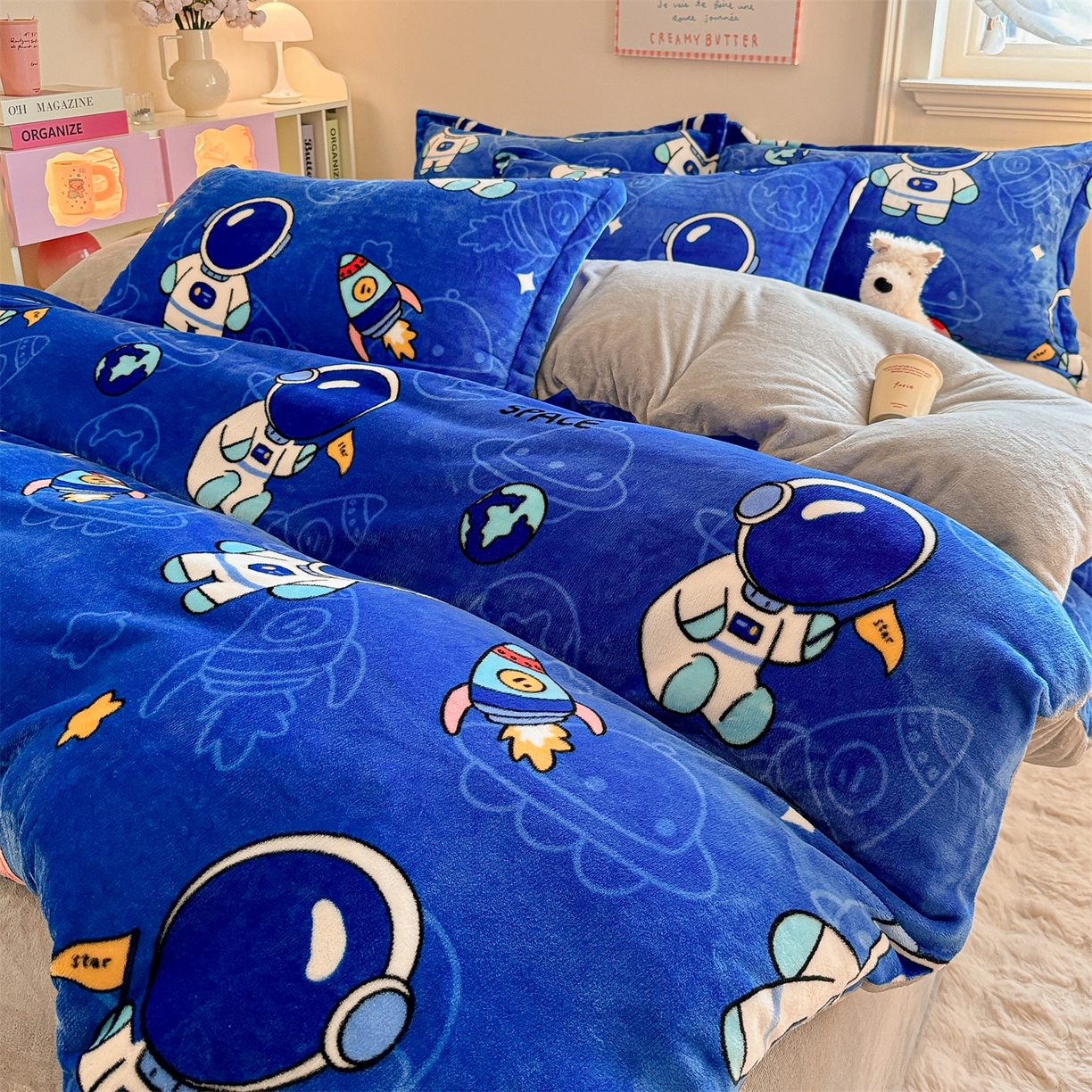 91家纺网 家纺一手货源 找家纺 名兮家居 2025秋冬新款加厚高克重牛奶绒单被套 太空人