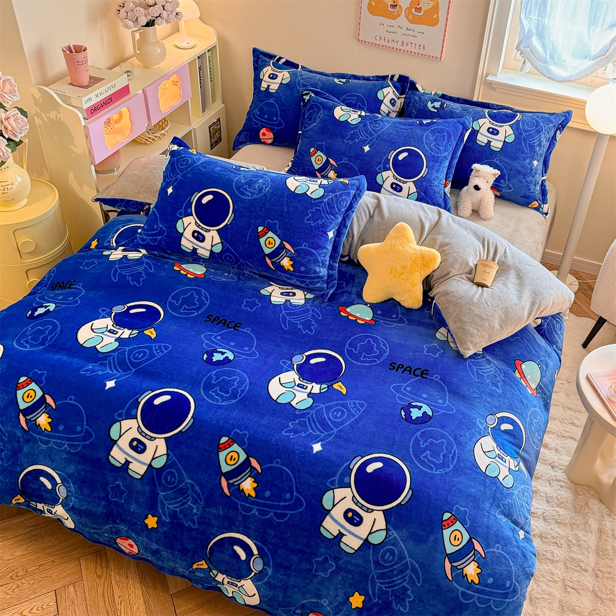 91家纺网 家纺一手货源 找家纺 名兮家居 2025秋冬新款加厚高克重牛奶绒单被套 太空人