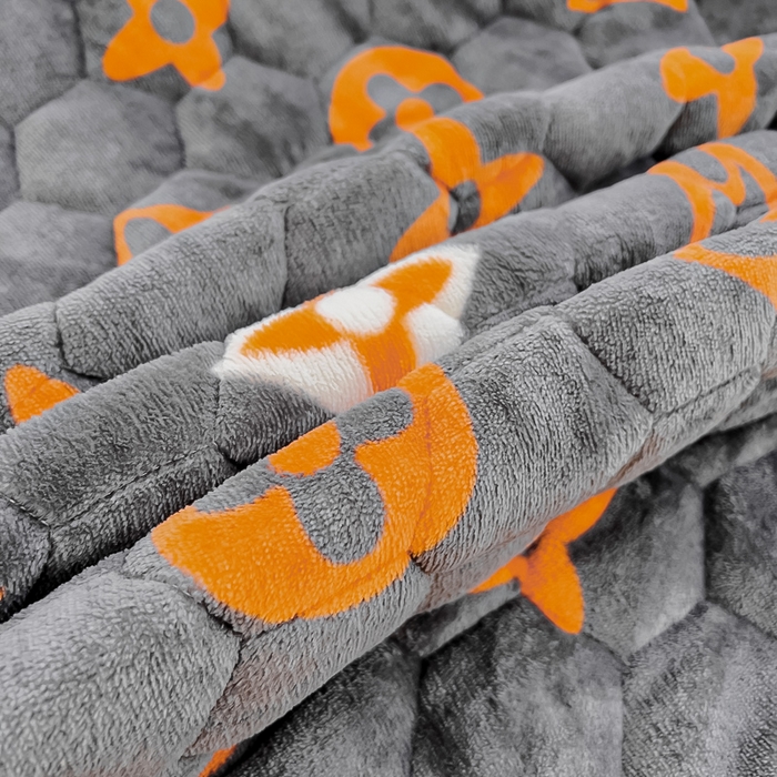 91家纺网 家纺一手货源 找家纺 情煊家纺 2025新款保暖牛奶绒夹棉床笠-床笠款 大牌风范